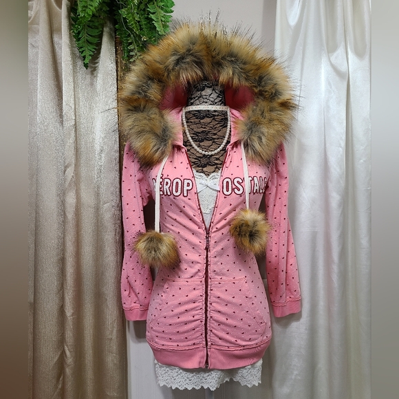 Aeropostale Sweaters - Rare ♡ Y2K ♡ Aeropostale Pink Heart Faux Fur Hood Trim & Pom Poms Hooded Jacket